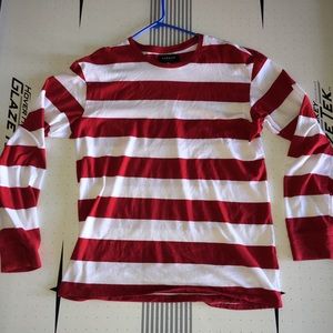 Red and white striped t shirt  ✨✨✨